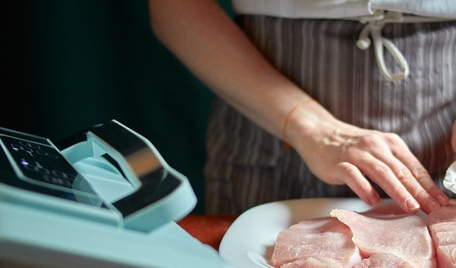 1. Этап. Индейка су-вид с тыквой: Мясо промокнуть салфеткой.