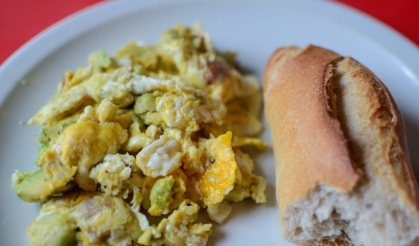 1. Этап. Яичница с авокадо: Приятного аппетита!