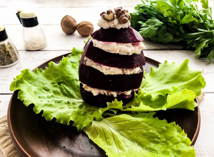 1. Этап. Свекольный мильфей: Свекольный мильфей готов. Приятного аппетита!