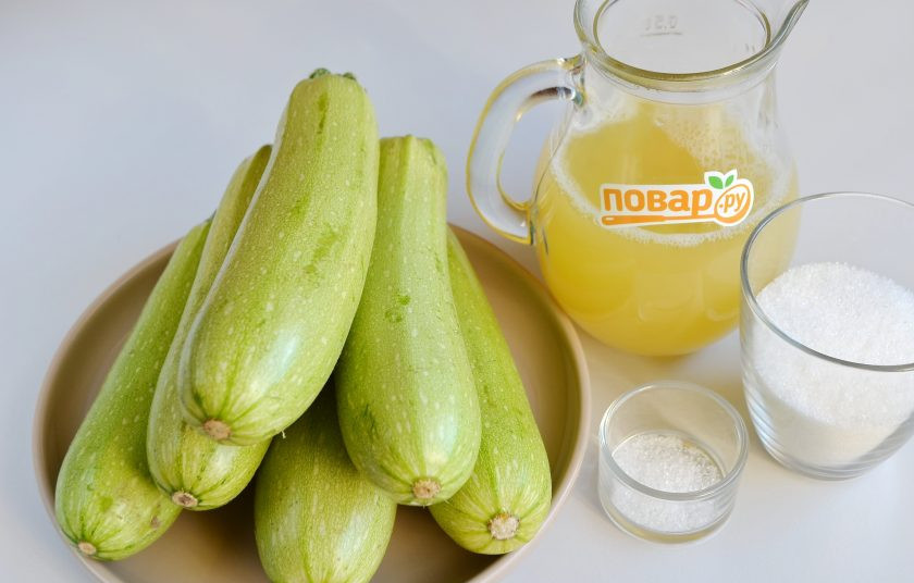 1. Этап. Кабачок, как ананас на зиму: 1. Подготовьте кабачки, ананасовый сок, сахар, лимонную кислоту. Приступим!