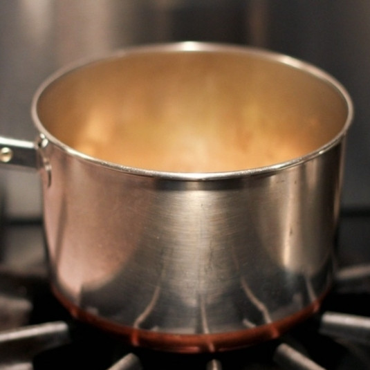 1. Этап. Яблоки с корицей: Снимаем с огня и оставляем на 5 минут, чтобы остыло.