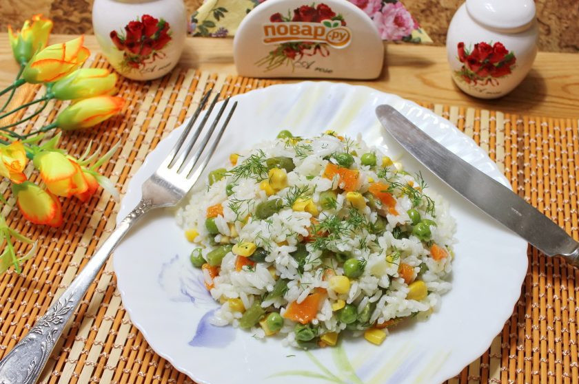 1. Этап. Рис с кукурузой и фасолью: Рис с кукурузой и фасолью готов. Приятного аппетита!