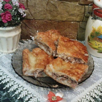 Рыбный пирог из сайры
