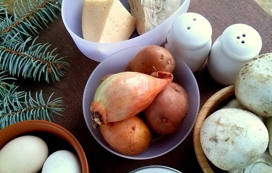 1. Этап. Салат Метелица: Подготовьте все необходимые продукты.