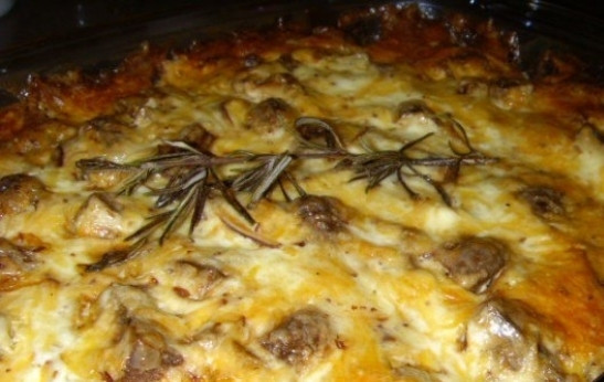 1. Этап. Мясо по-французски в духовке: Запекать около часа при 160 градусах.