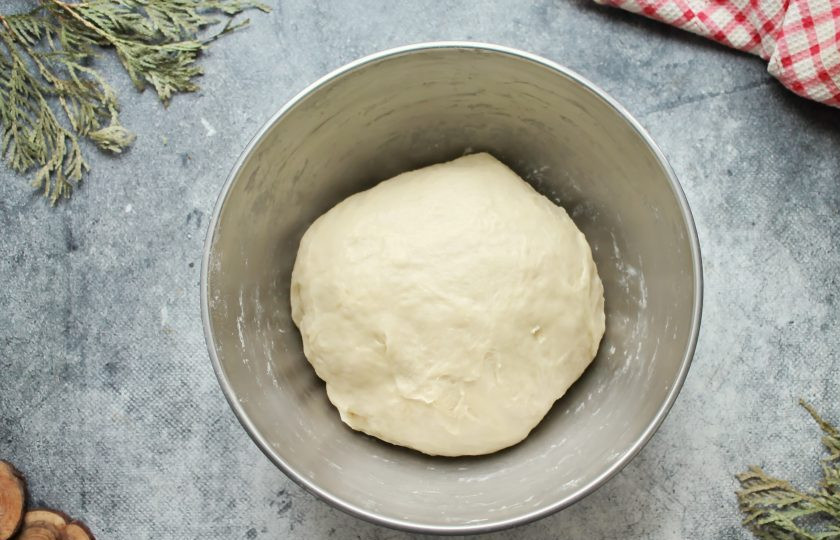 1. Этап. Лещ запеченный в тесте: Тесто поднялось.