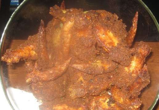 1. Этап. Куриные крылышки во фритюре: Горячие крылья подаём на стол с любимыми соусами! Приятного аппетита!