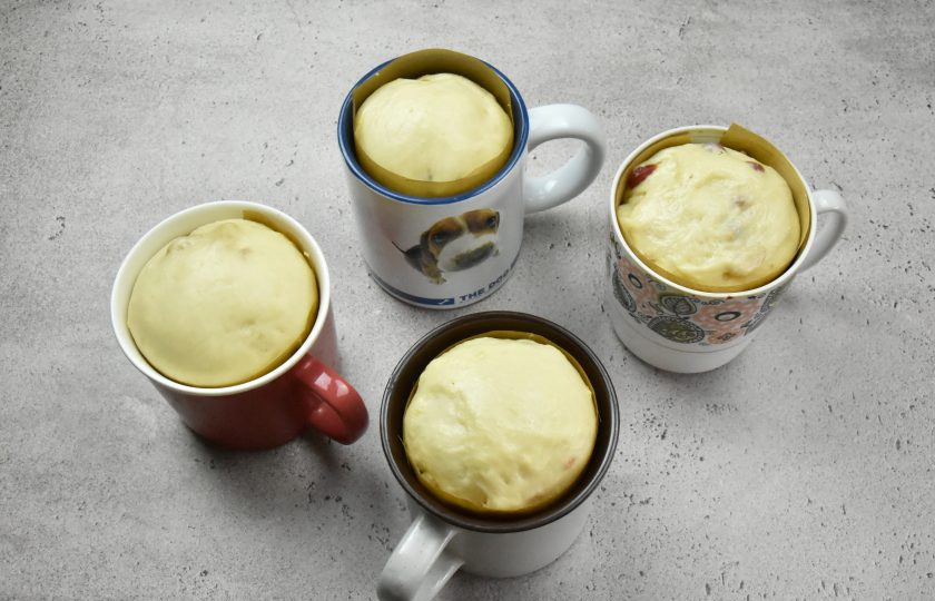 1. Этап. Александрийское тесто для куличей: Из данного количества теста получается 10 куличиков по 150 граммов.