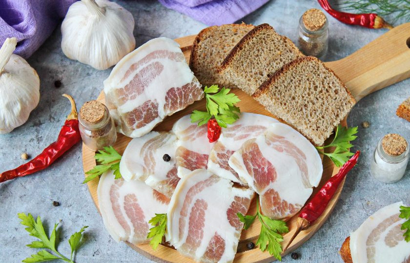 1. Этап. Сало в рассоле: Приятного аппетита!