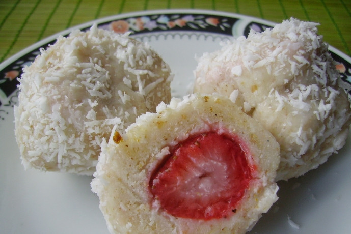 1. Этап. Творожные вареники: 4. И вот наши импровизированные вареники готовы!