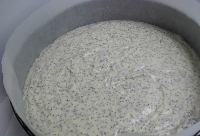 1. Этап. Торт Царица Эстер: Перемешиваем все до однородной массы.