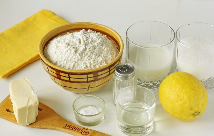 1. Этап. Лимонное печенье на кефире: Подготовьте все ингредиенты.