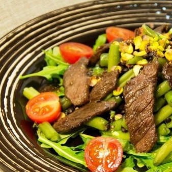 Салат гусарский с говядиной