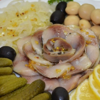 Нарезка из селедки на праздничный стол