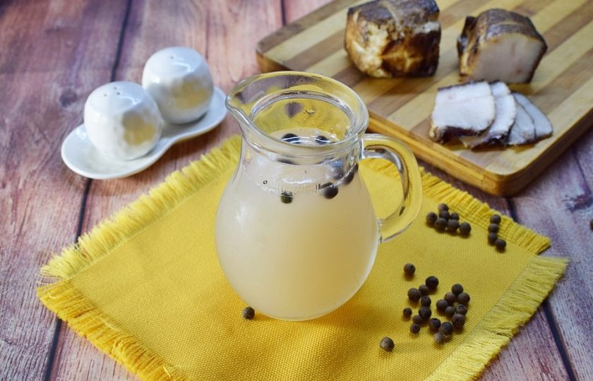 1. Этап. Маринад для копчения сала: Сало приготовленное в этом маринаде в меру соленое и очень нежное.