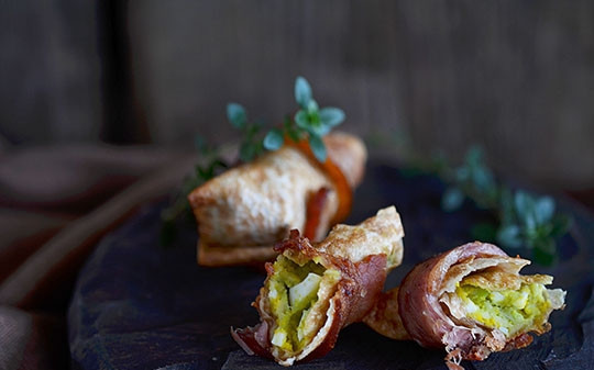 1. Этап. Рулетики из бекона с авокадо: Приятного аппетита!