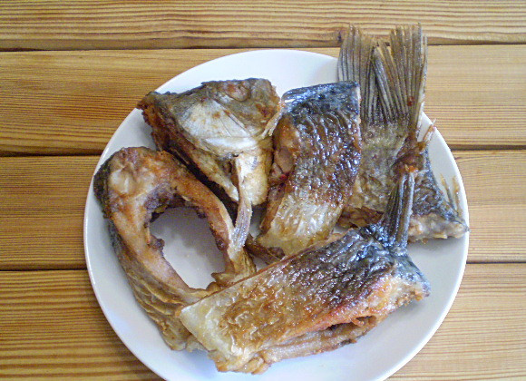 1. Этап. Жареная рыба с картошкой: 7. Рыба готова.