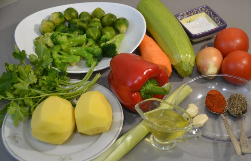 1. Этап. Овощное рагу в пакете для запекания: Подготовьте ингредиенты.