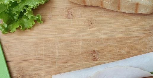 1. Этап. Бутерброд Хот-дог с холодным кофе: И заворачиваем в рулон.