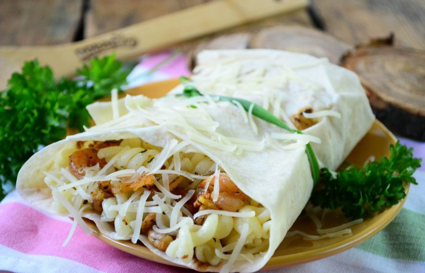 1. Этап. Паста с креветками в лаваше: Готово! Подавайте блюдо горячим!