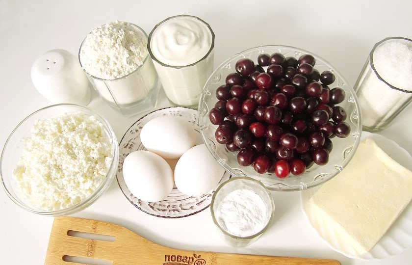 1. Этап. Киш с вишней: Подготовьте все ингредиенты.