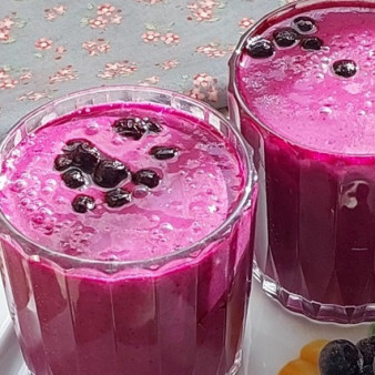 Свекольный смузи Черноплодка