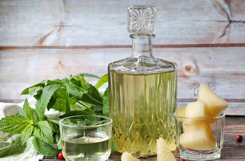 1. Этап. Дынная водка: Приятного употребления!