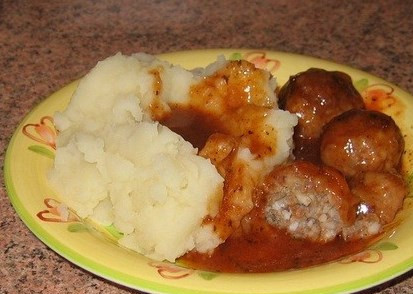 1. Этап. Ежики из говядины: Подаем с гарниром. Желаю приятного аппетита!