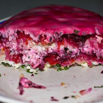 Салат из скумбрии холодного копчения