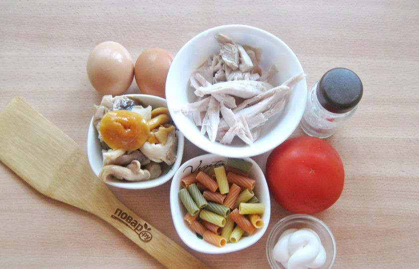 1. Этап. Салат Багратион: Подготовьте ингредиенты для приготовления салата 