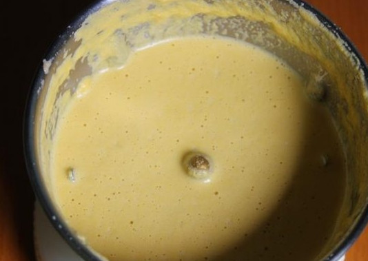 1. Этап. Морковное пюре для детей: 3. Взбейте все до однородного пюре.