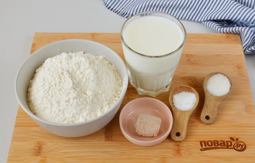 1. Этап. Заварной хлеб: Подготовьте ингредиенты.