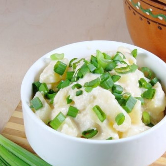 Картофель тушеный в горшочке