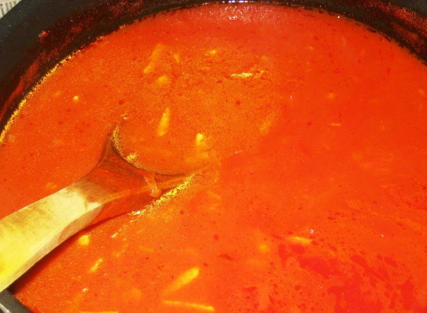 1. Этап. Мексиканский суп: Добавьте их к супу, когда он сварится. Помешайте. Можете подавать к столу.