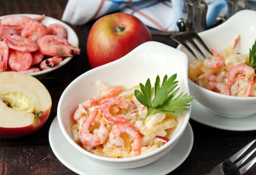 1. Этап. Салат с креветками, яблоком и ананасом: Приятного аппетита!