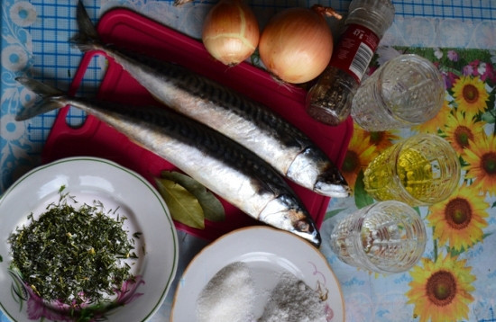1. Этап. Засолка скумбрии Сагудай: Вот минимальный набор продуктов, который нам необходим, чтобы приготовить скумбрию 