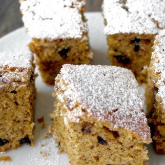 Пирог с оливковым маслом и орешками