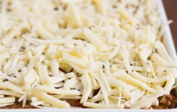 1. Этап. Вкуснейшая лазанья: 10. Повторите так еще 2 раза, пока не закончатся все ингредиенты.