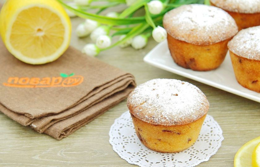 1. Этап. Творожные кексы с лимоном: Перед подачей украшаем кексы сахарной пудрой.