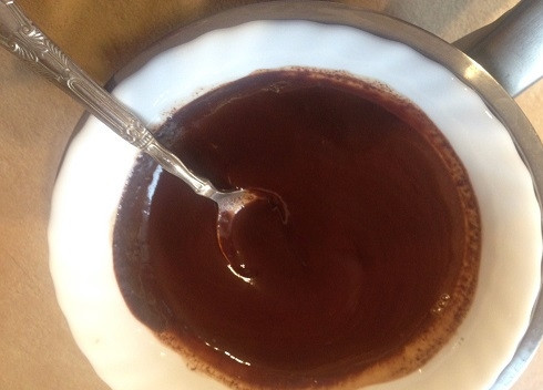 1. Этап. Бисквитный торт с масляным кремом: И размешиваем до однородности.