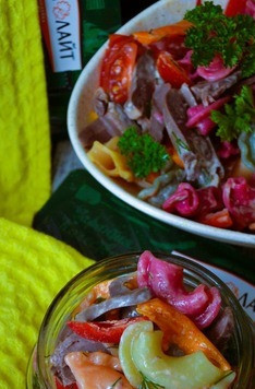 1. Этап. Макаронный салат с сердцем индейки: Это не только вкусно, но и удобно взять с собой на перекус.