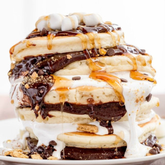 S'mores Pancakes