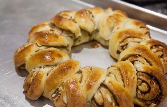 1. Этап. Шведский кекс: 7. Запекайте кекс в разогретом до 180 градусов духовом шкафу 25-30 минут.