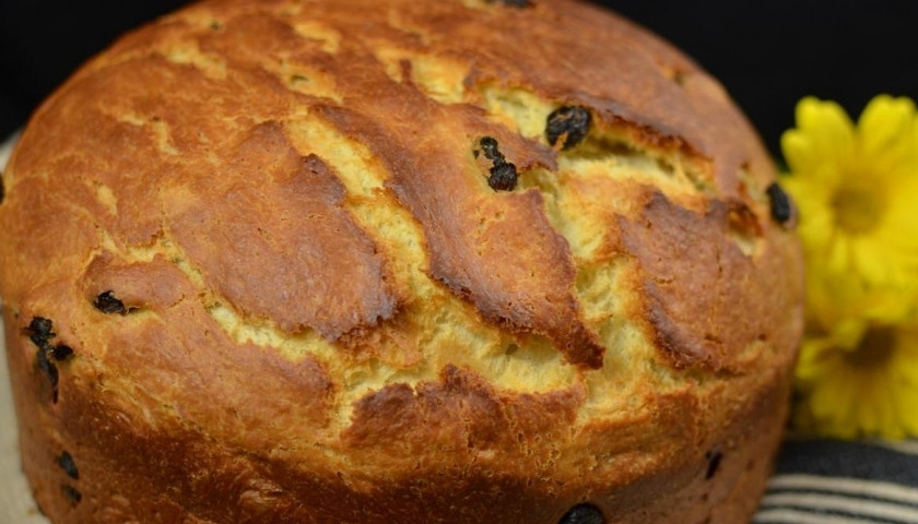 1. Этап. Тесто на куличи: Из данного теста получается вот такой великолепный кулич!