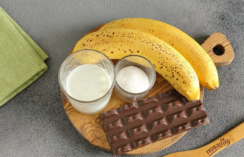 1. Этап. Шоколадно-банановая паста: Подготовьте все ингредиенты.