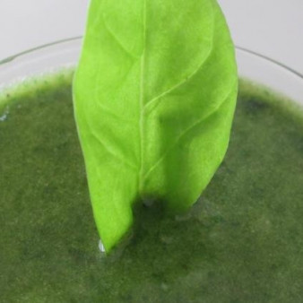 Смузи из замороженного шпината