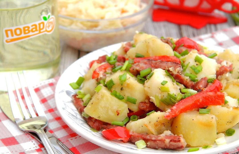1. Этап. Картофель с копченой колбасой: Приятного аппетита!