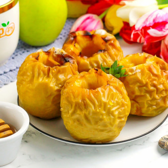 Яблоки с медом в аэрогриле