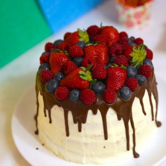 Классический бисквитный торт