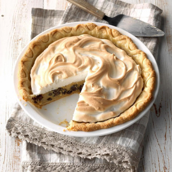 Sour Cream Raisin Pie